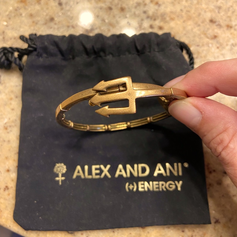 Alex and Ani Trident Metal Gold Stretch Bracelet